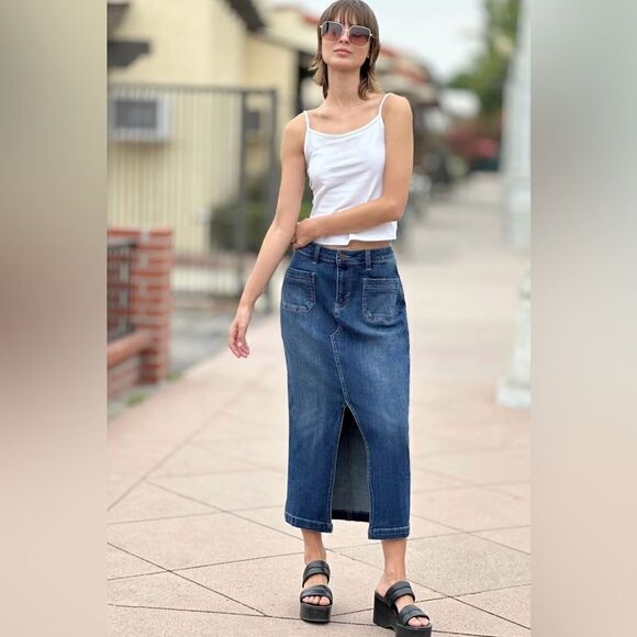 Wash Lab
Carin Maxi Denim Skirt - Picture 1 of 7